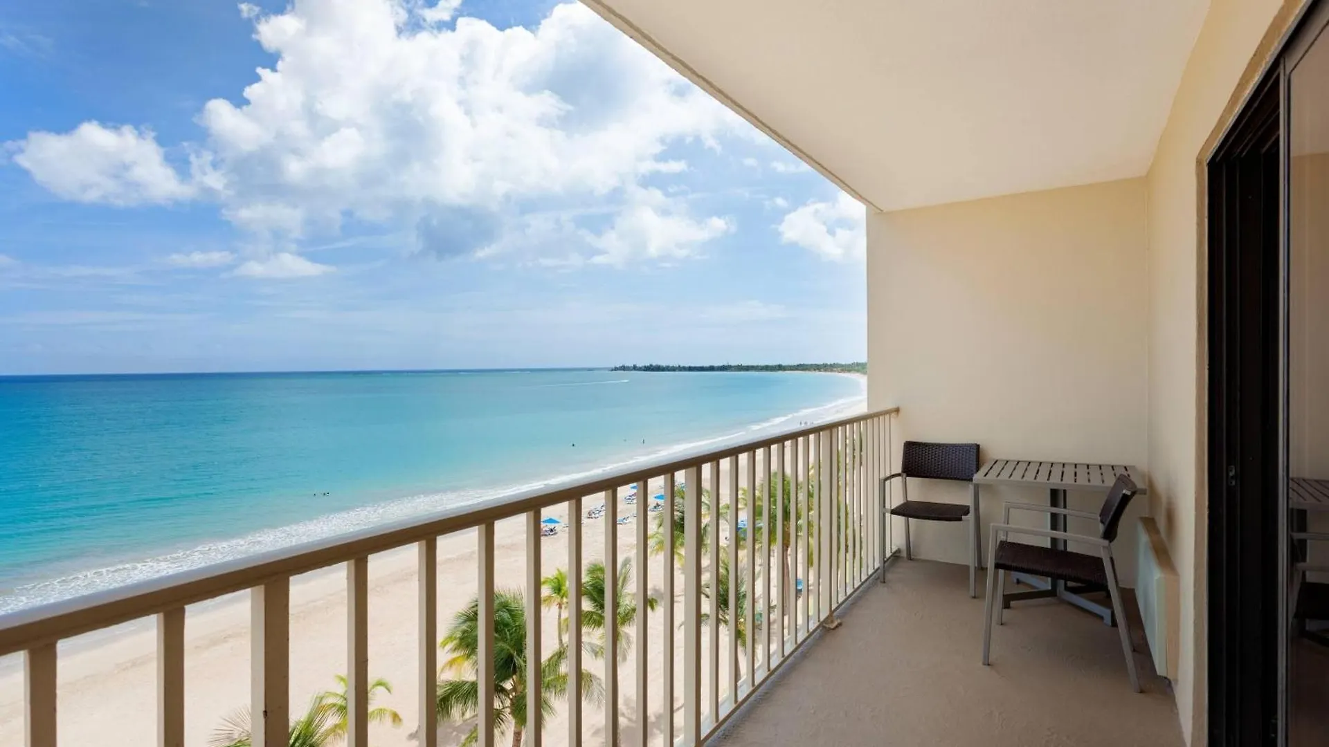 Courtyard By Marriott Isla Verde Beach Resort San Juan