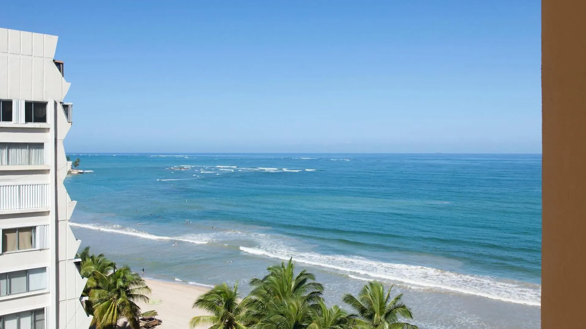 Courtyard By Marriott Isla Verde Beach Resort San Juan