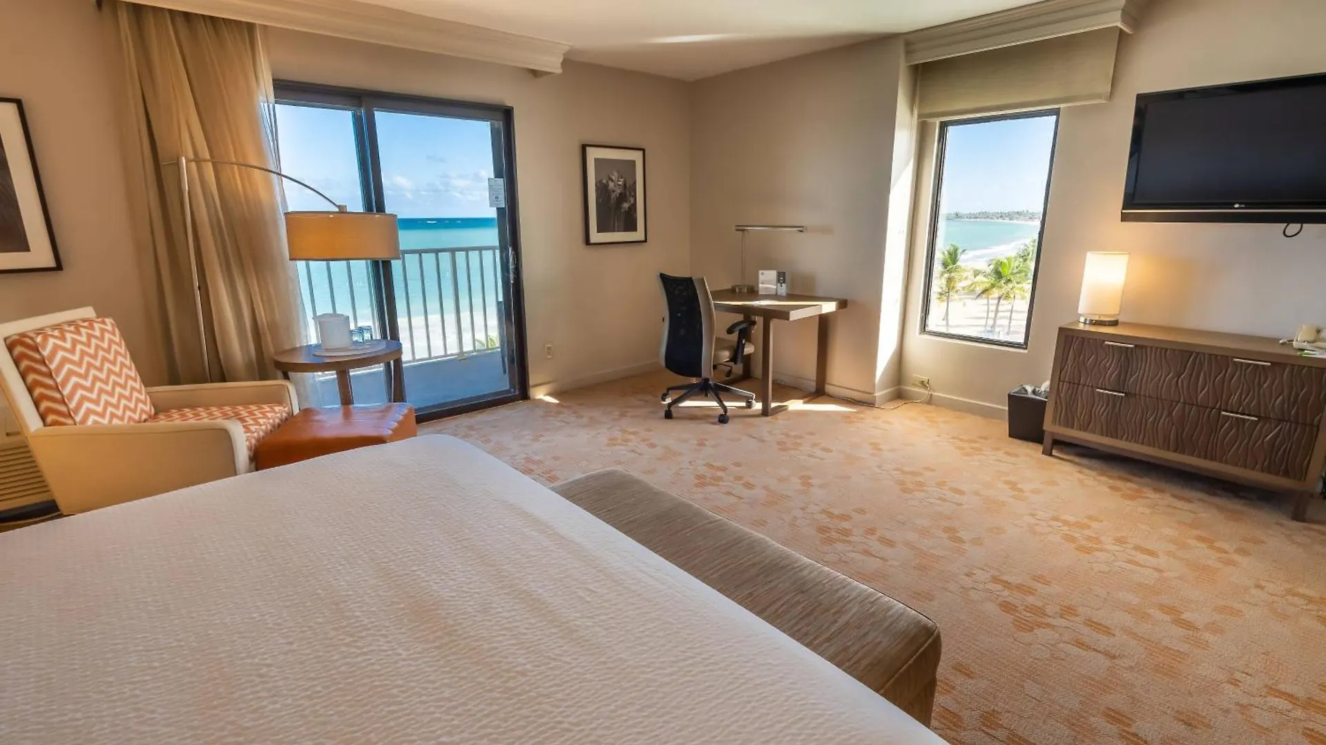Courtyard By Marriott Isla Verde Beach Resort Σαν Χουάν